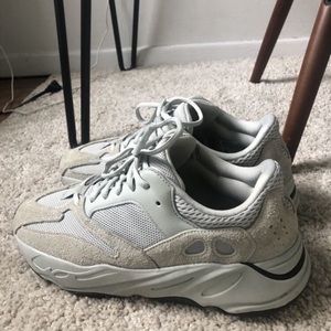 Adidas yeezy 700 “salt”